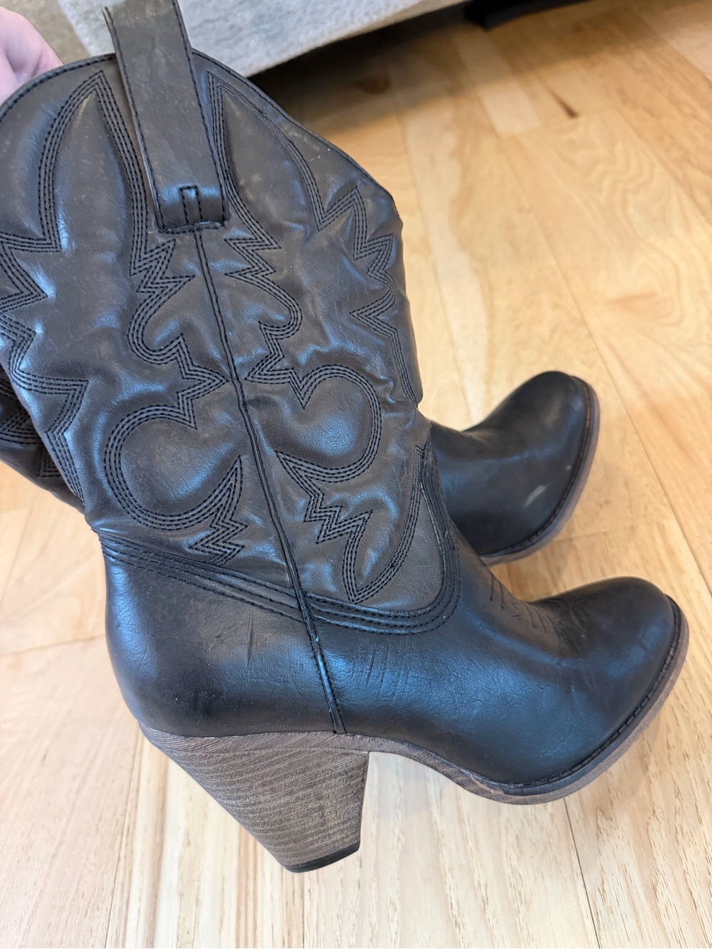 MIA cowboy boots size 8.5 - Picture 3 of 6